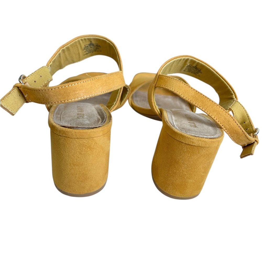 Old Navy Chunky Block Mustard Yellow Strap Heels Size 8 - Picture 3 of 6